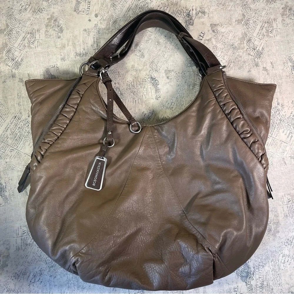 BCBGMAXAZRIA Large Buttery Soft Leather Hobo Bag Slouchy Shoulder Purse